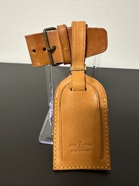 💯 Authentic Louis Vuitton Vachetta Tan Leather Luggage Tag with Strap